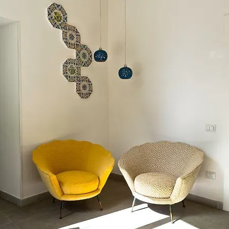 360 Oda ve Kahvaltı 3*